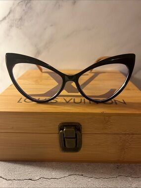 Black Cat-Eye Women's Glasses